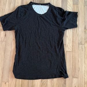 ON Running Mens Medium T-Shirt